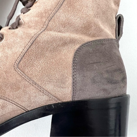CHANEL | CC Cap Toe Suede Lace Up Short Ankle Boots Block Heel Beige EU 39.5 - Picture 13 of 16
